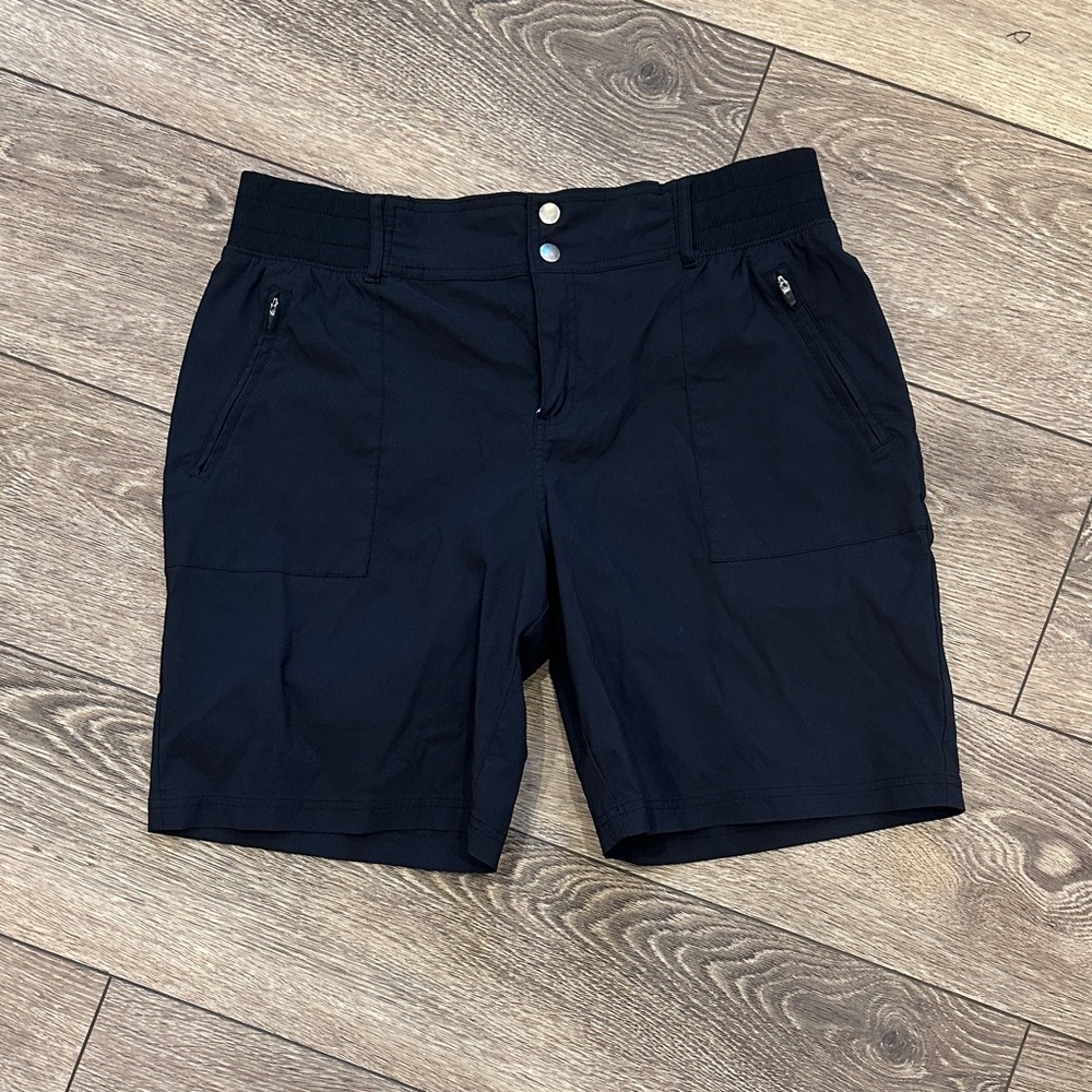 Reel Legends Women's black Shorts large